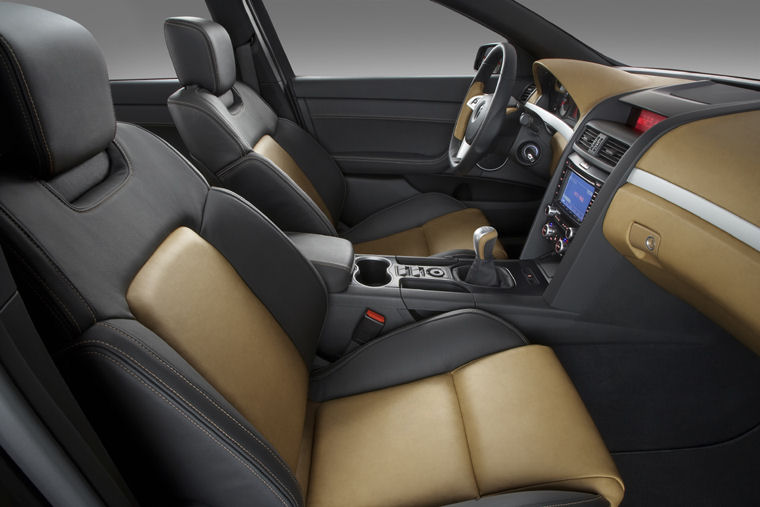 2008 Pontiac G8 GT Interior Picture