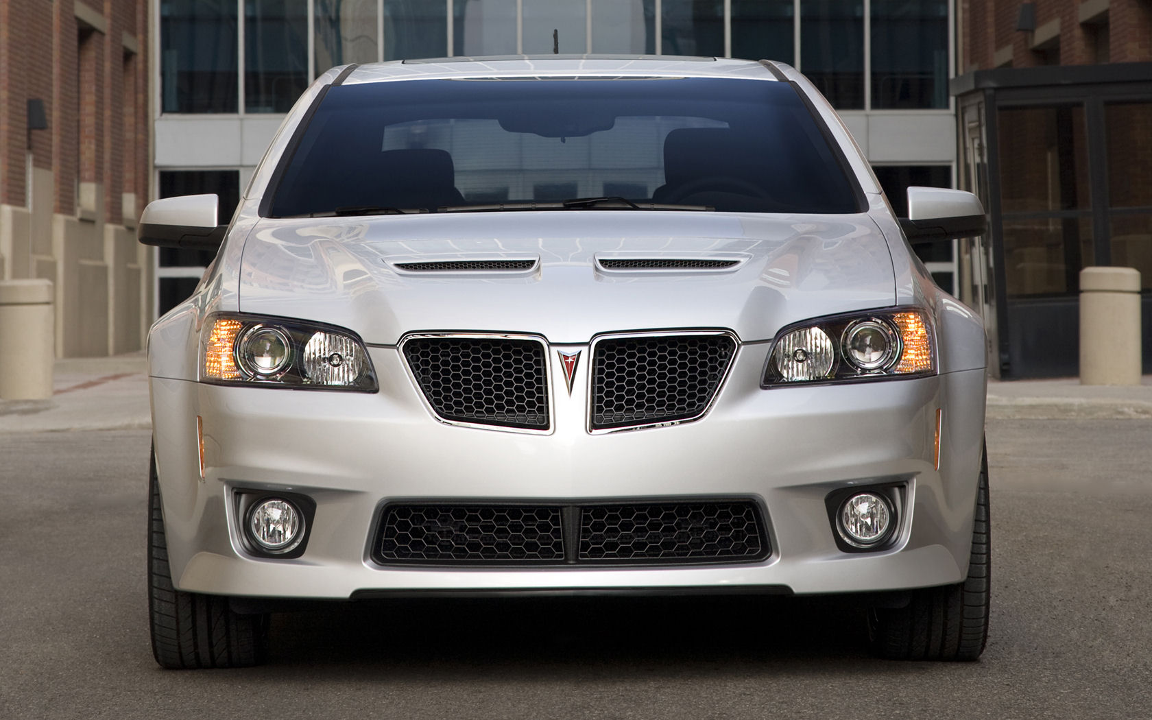 Pontiac G8 Desktop Wallpaper