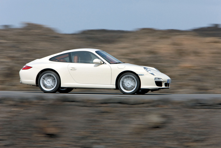 2010 Porsche 911 Carrera Picture