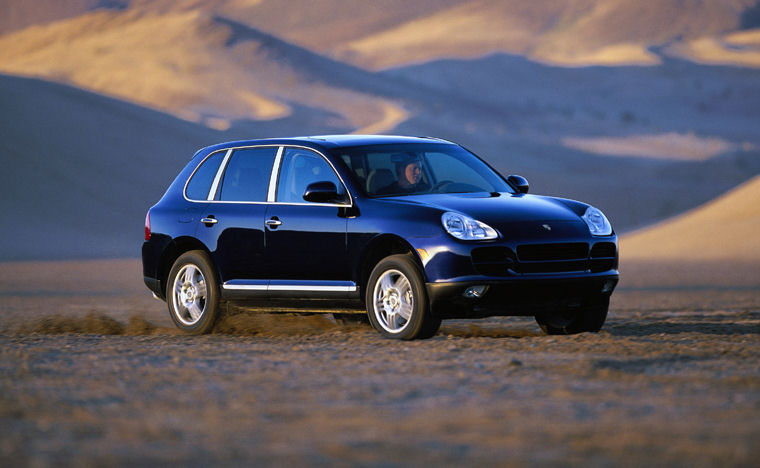 2004 Porsche Cayenne S Picture