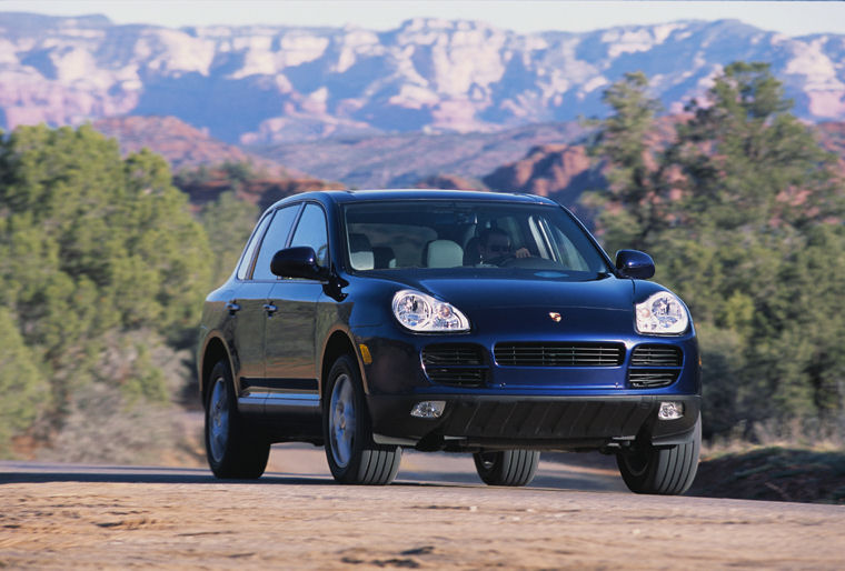 2004 Porsche Cayenne S Picture