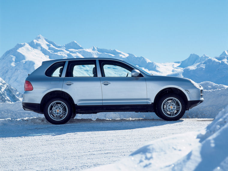 2004 Porsche Cayenne Picture