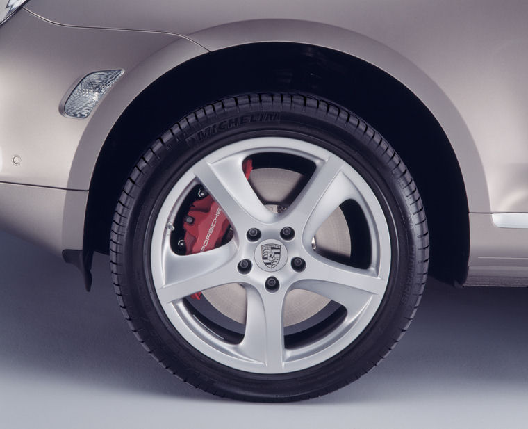 2006 Porsche Cayenne Turbo S Rim Picture