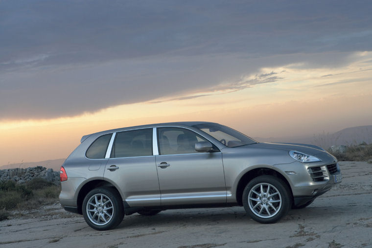 2009 Porsche Cayenne V6 Picture