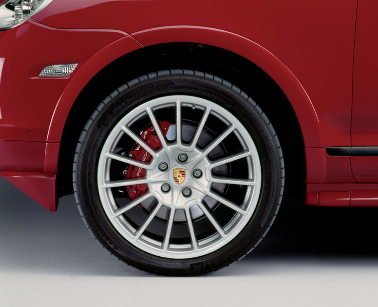 2009 Porsche Cayenne GTS Rim Picture