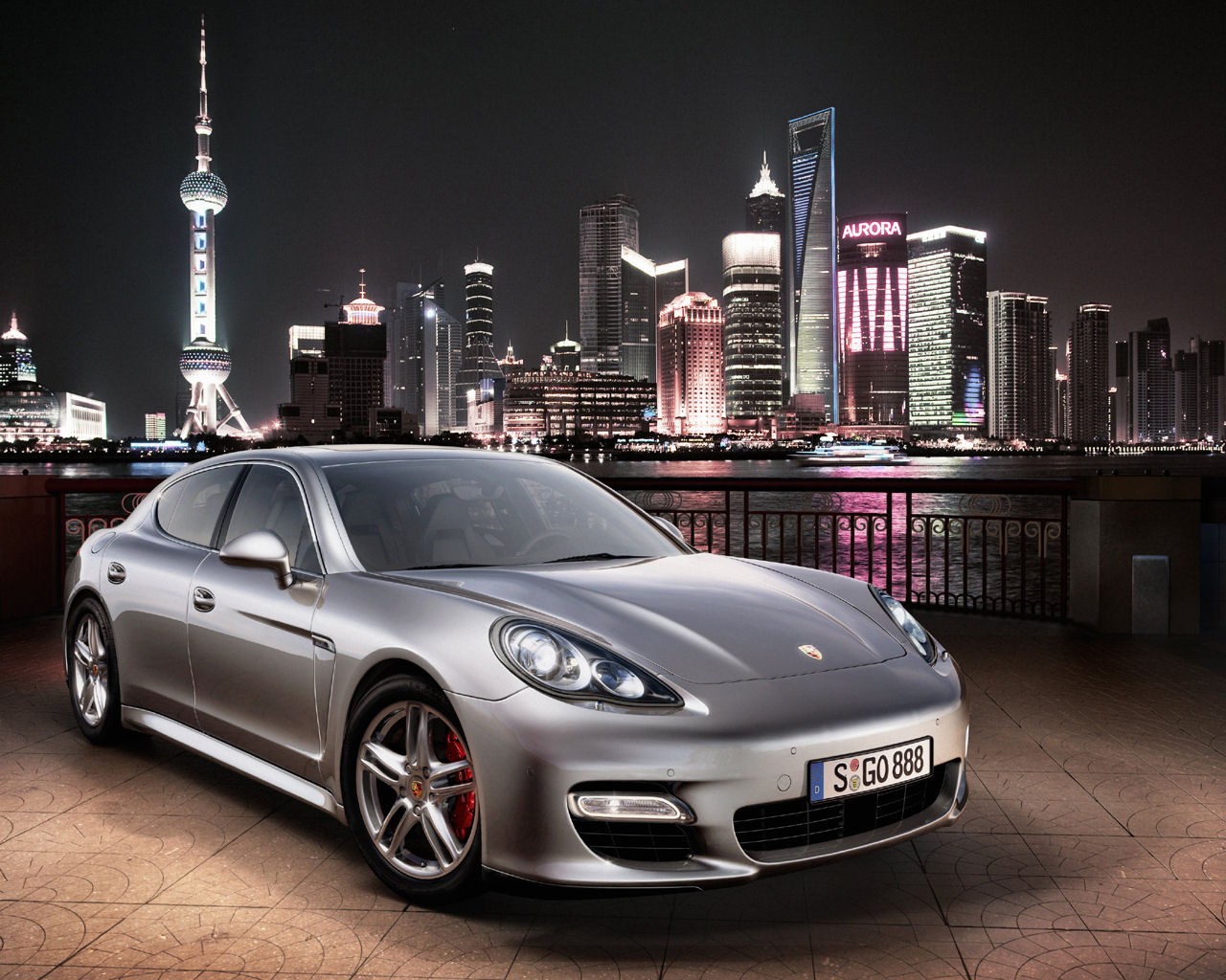 Porsche Panamera Desktop Wallpaper