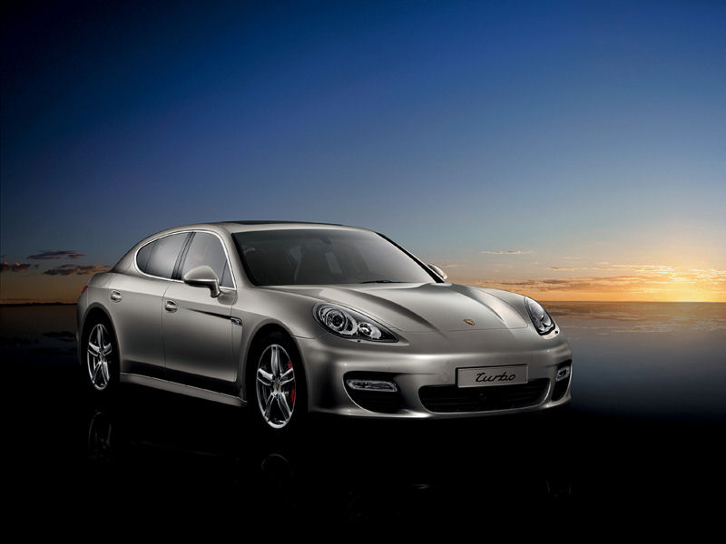 Porsche Panamera Desktop Wallpaper