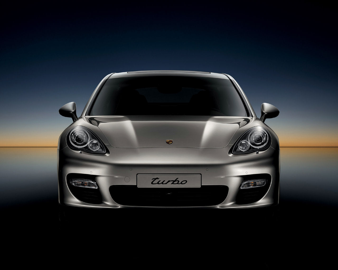 Porsche Panamera Desktop Wallpaper