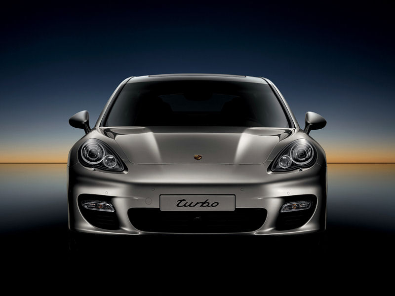 Porsche Panamera Desktop Wallpaper