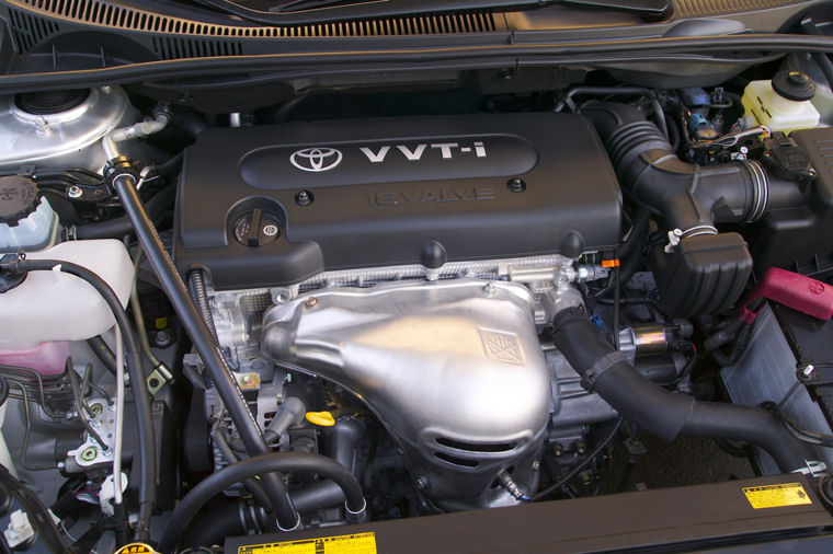 2005 Scion tC 2.4l 4-cylinder Engine Picture