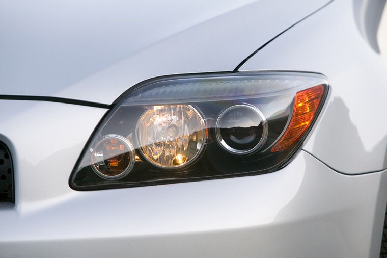 2010 Scion tC Headlight Picture