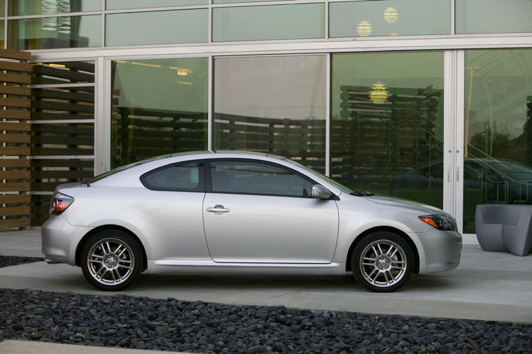 2010 Scion tC Picture