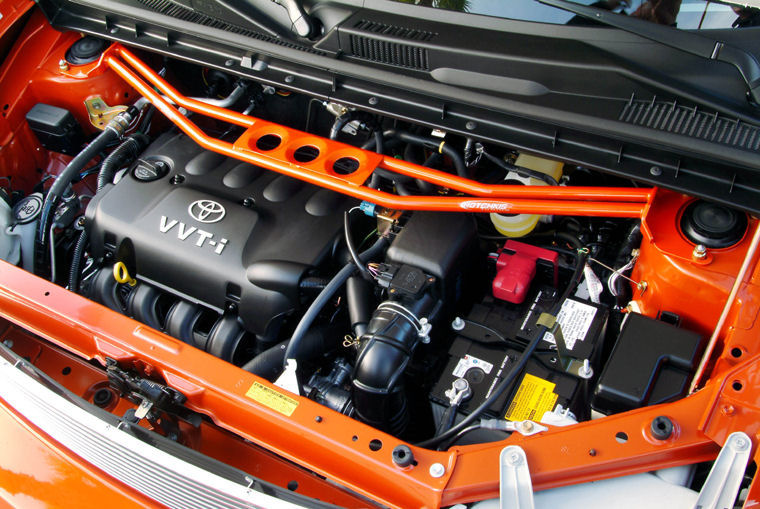 2004 Scion xB Release Series 1.0 Engine Bay Picture