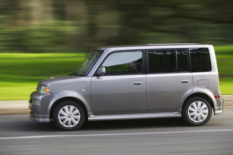 2005 Scion xB Picture