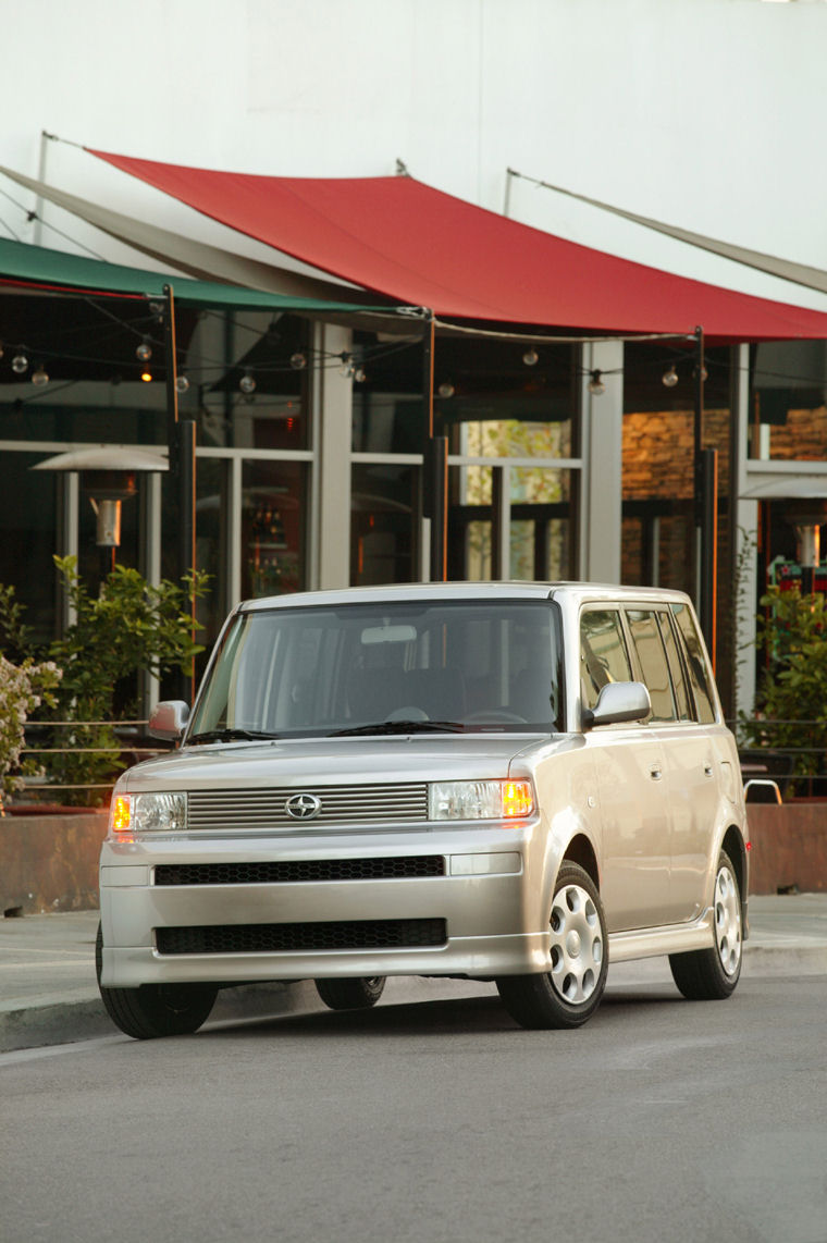 2006 Scion xB Picture