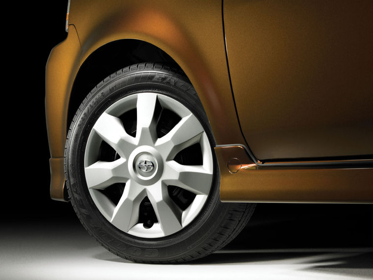 2006 Scion xB Release Series 3.0 Rim Picture