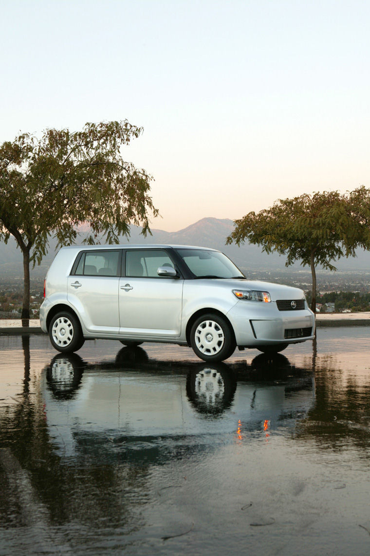 2008 Scion xB Picture