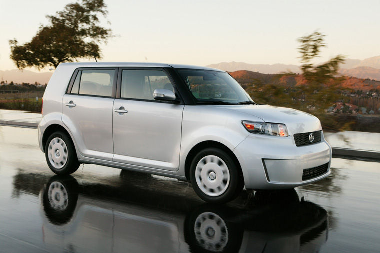 2010 Scion xB Picture