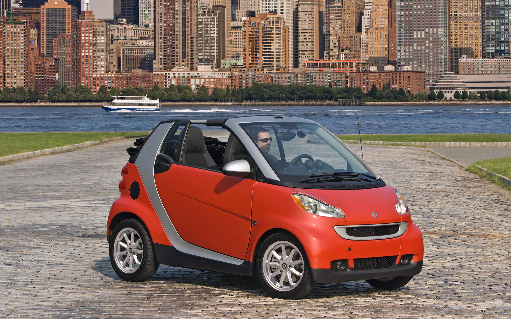 Smart Fortwo Desktop Wallpaper