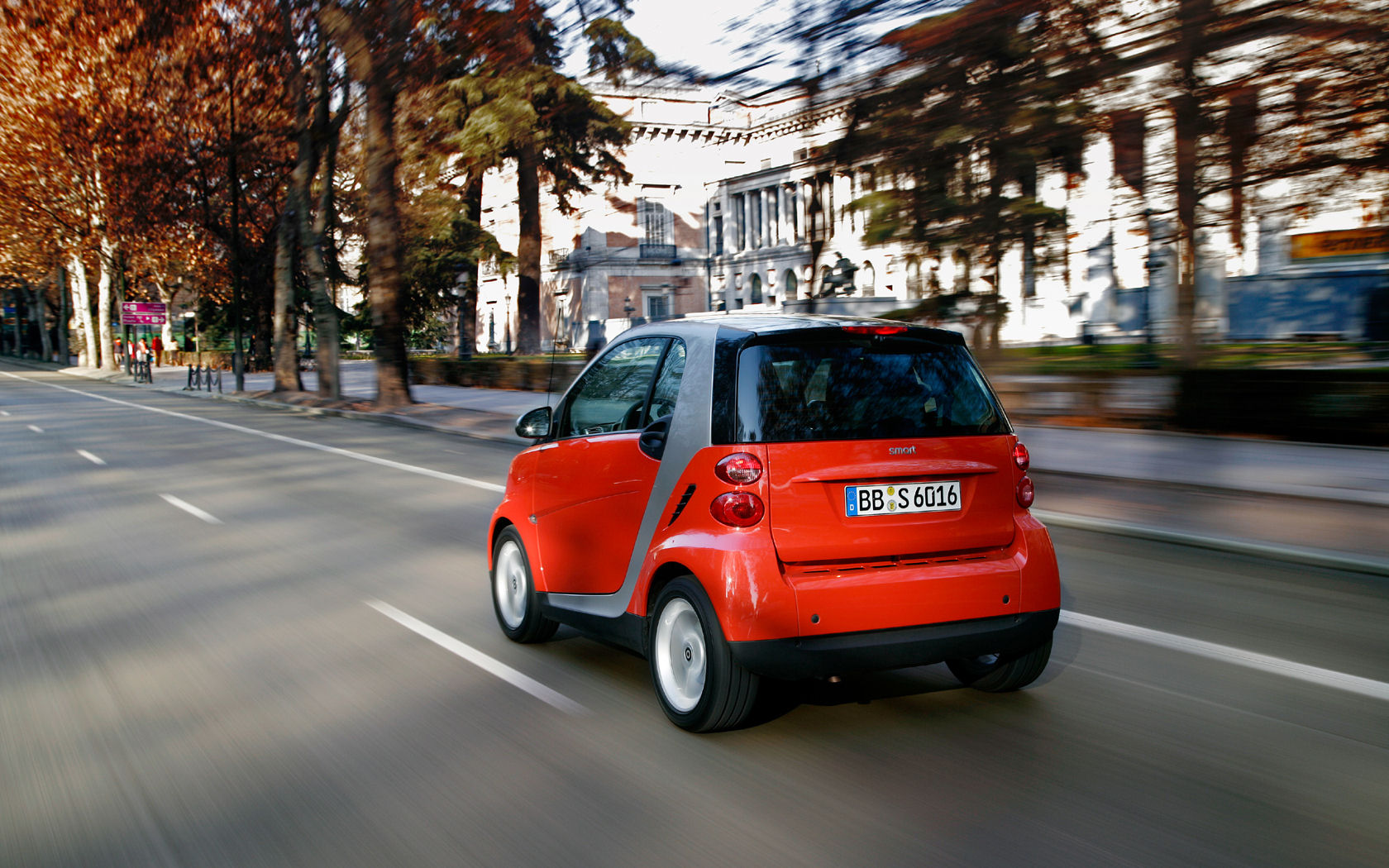 Smart Fortwo Desktop Wallpaper