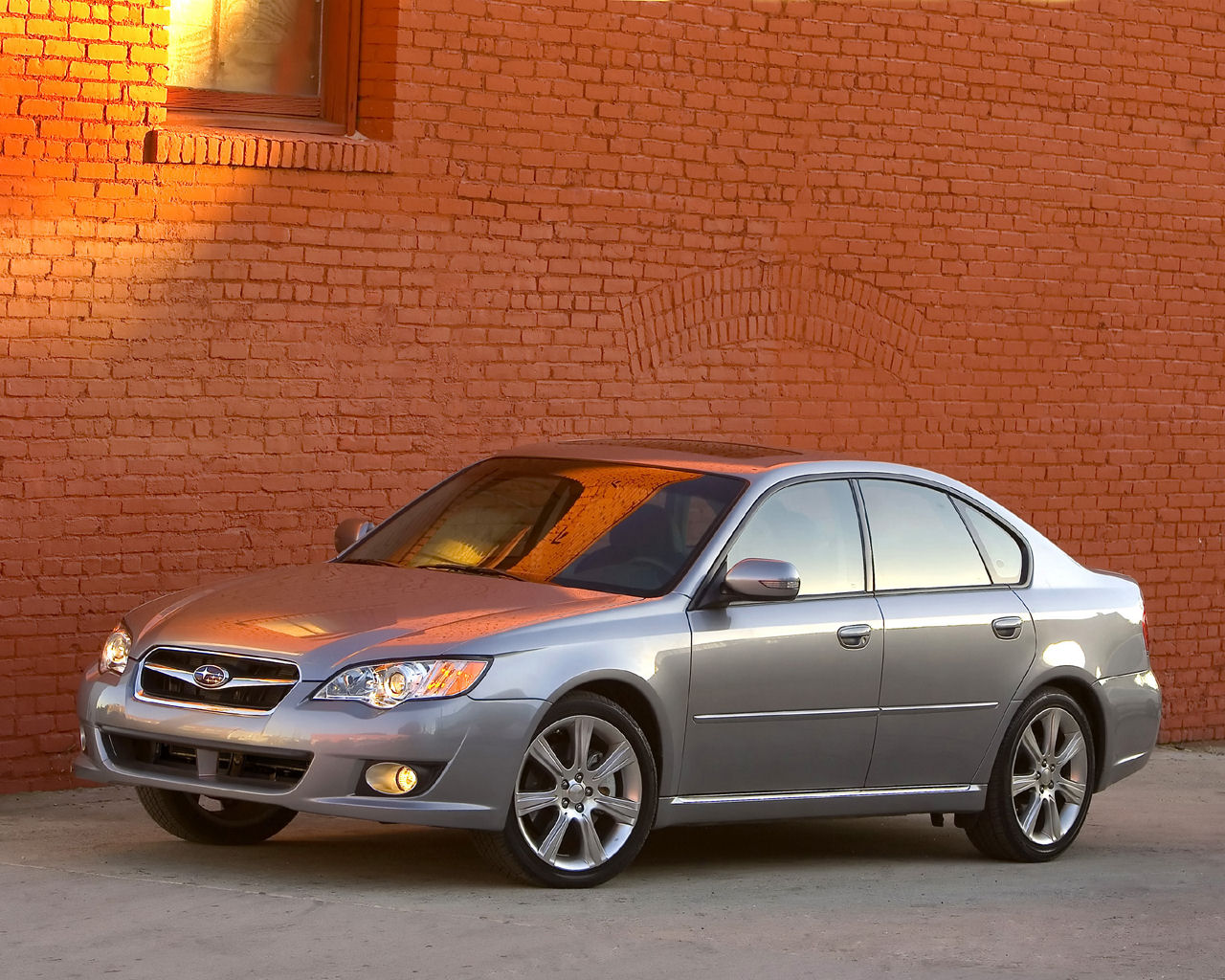 Subaru Legacy Desktop Wallpaper