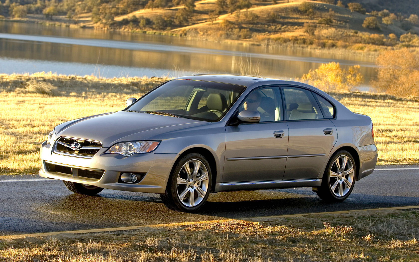 Subaru Legacy Desktop Wallpaper