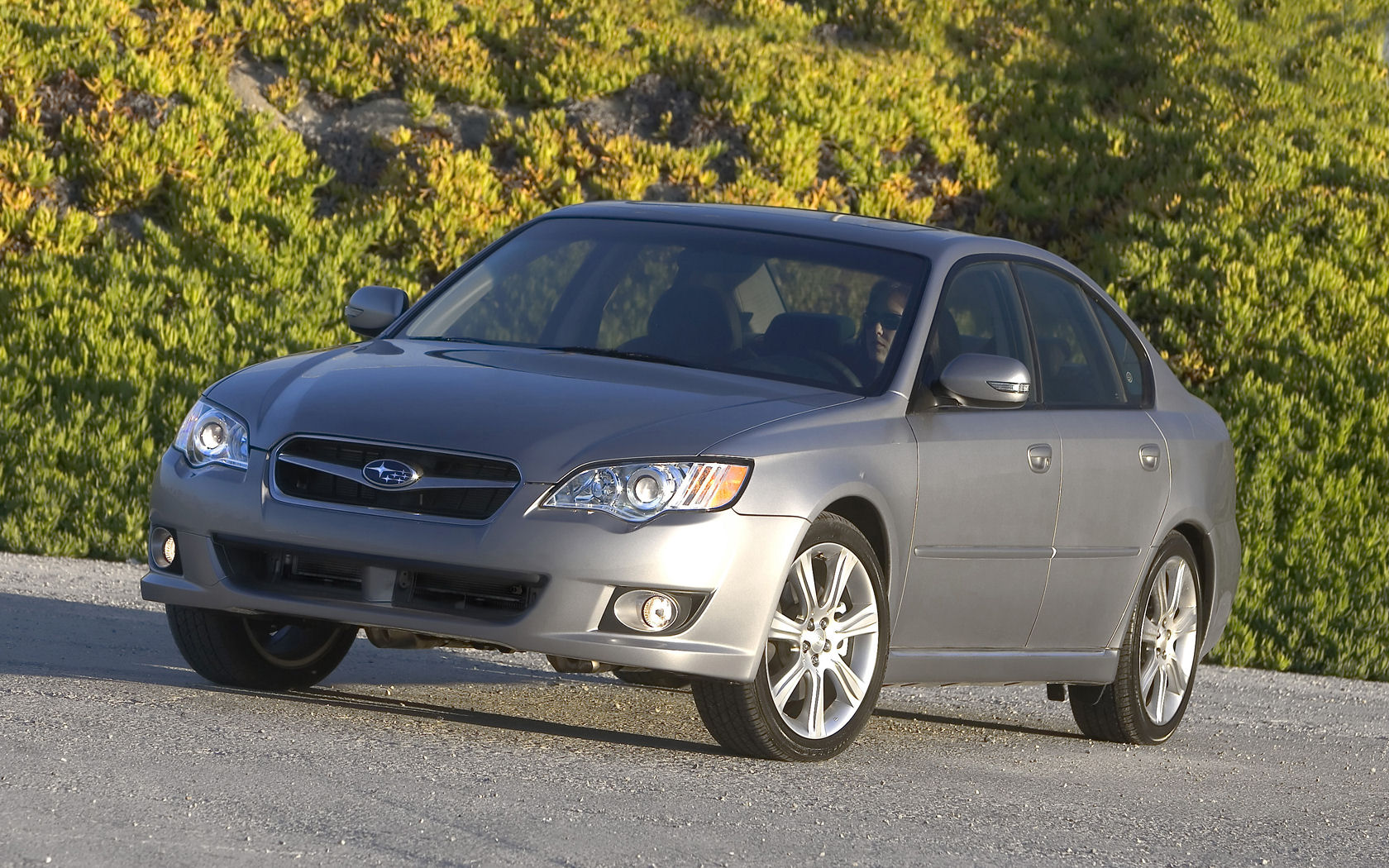 Subaru Legacy Desktop Wallpaper