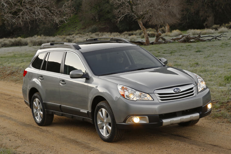 2011 Subaru Outback 3.6R Picture