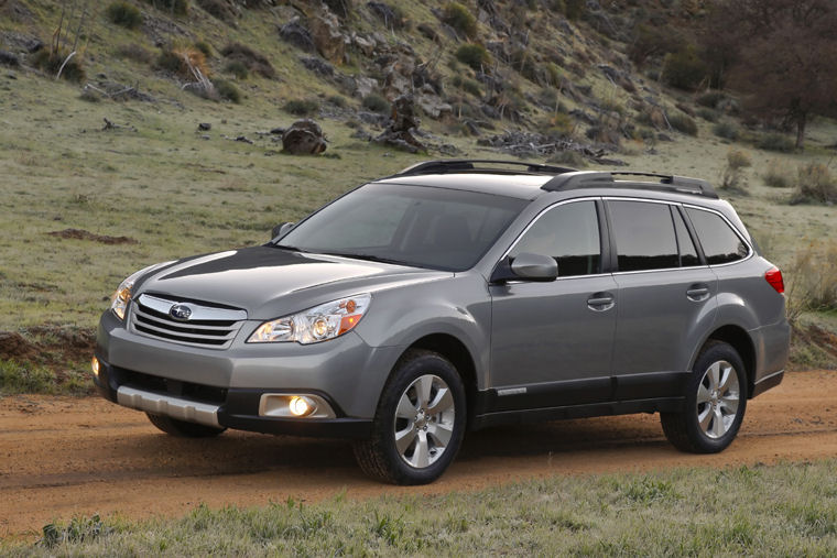 2011 Subaru Outback 3.6R Picture