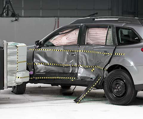 2011 Subaru Outback IIHS Side Impact Crash Test Picture