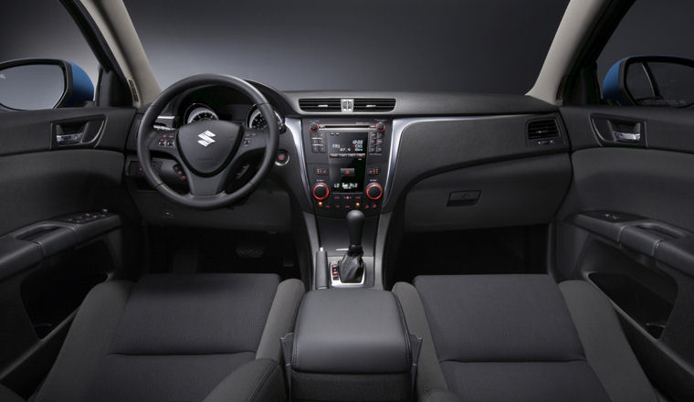 2010 Suzuki Kizashi Cockpit Picture