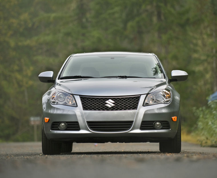 2010 Suzuki Kizashi Picture