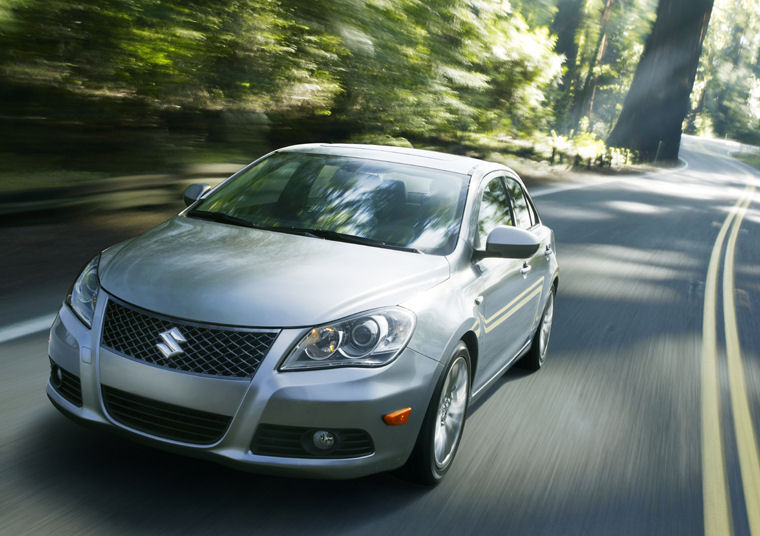 2010 Suzuki Kizashi Picture