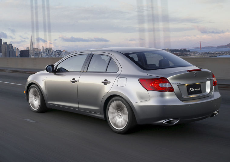 2010 Suzuki Kizashi Picture