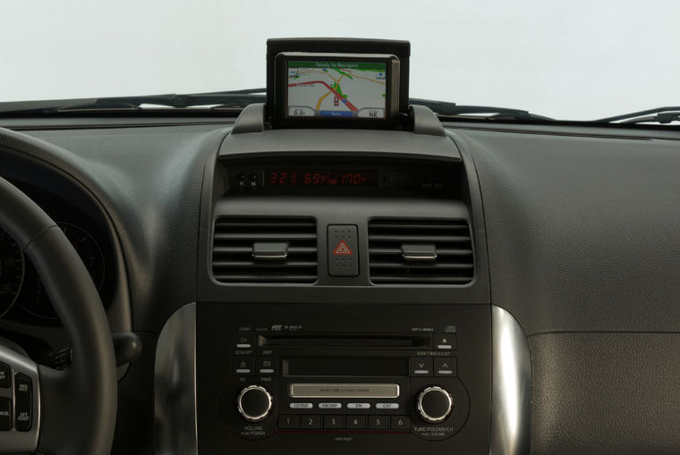 2009 Suzuki SX4 Sedan Center Stack Picture