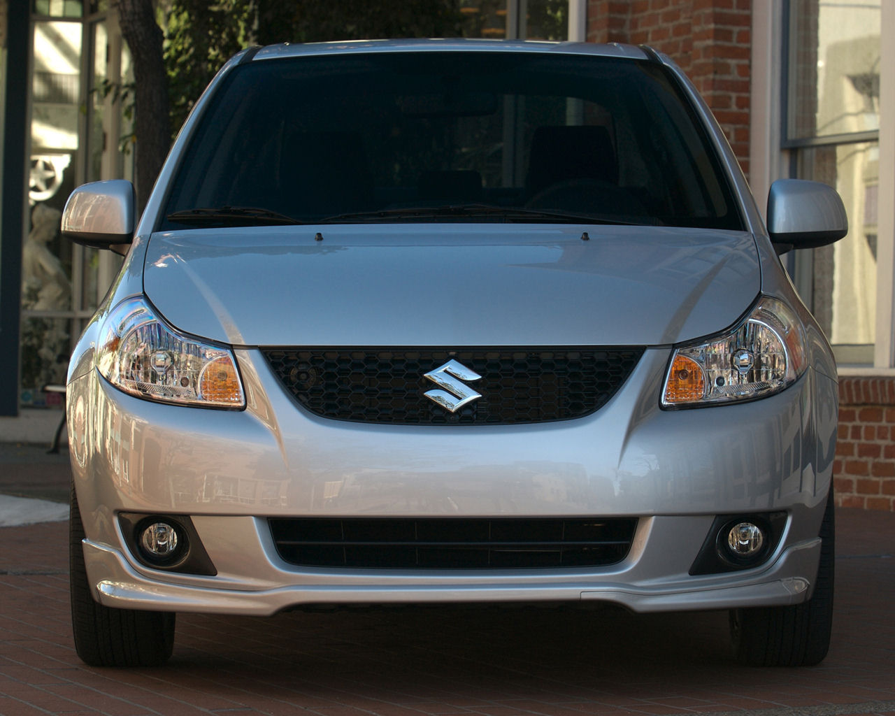 Suzuki SX4 Desktop Wallpaper