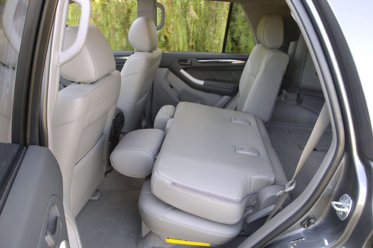 2008 Toyota 4Runner Rear Seats Picture