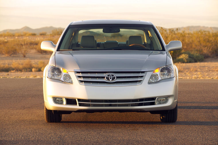 2008 Toyota Avalon Limited Picture