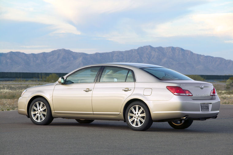 2008 Toyota Avalon Limited Picture