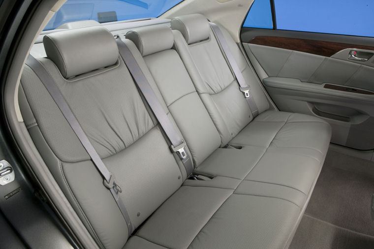 2009 Toyota Avalon Limited Rear Seats Picture