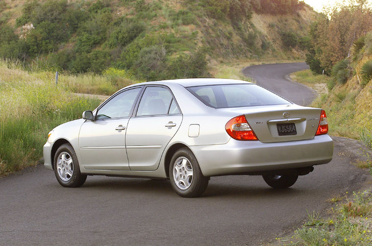 2002 Toyota Camry LE Picture