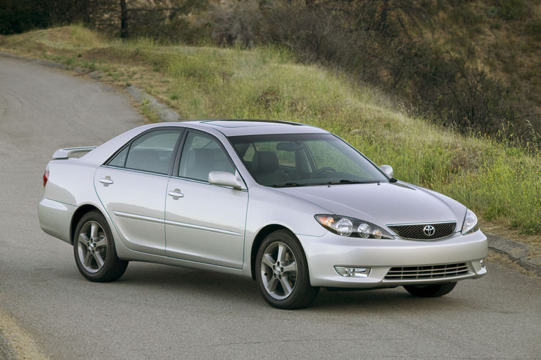 2005 Toyota Camry SE Picture