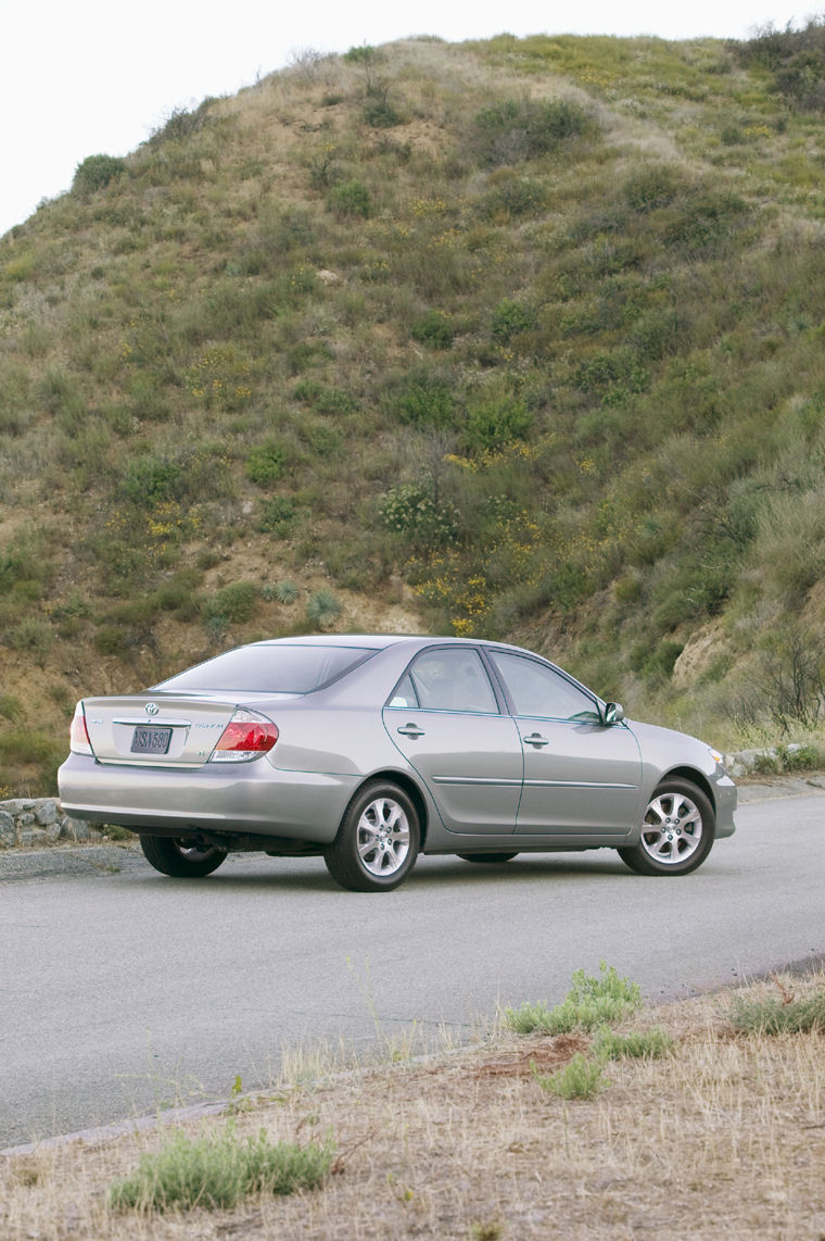 2005 Toyota Camry XLE Picture