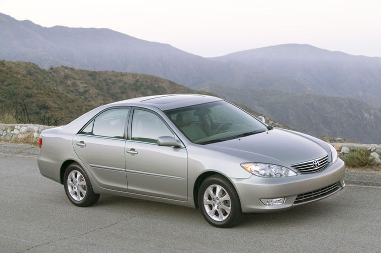 2005 Toyota Camry XLE Picture