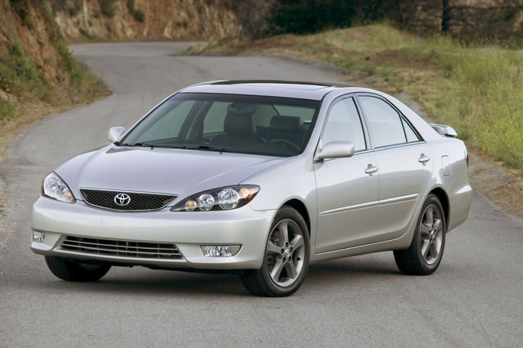 2005 Toyota Camry SE Picture