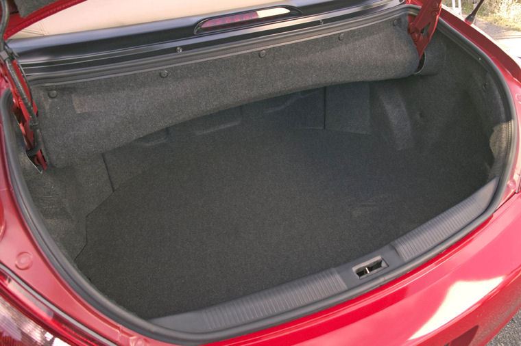 2005 Toyota Camry Solara Convertible SE Trunk Picture