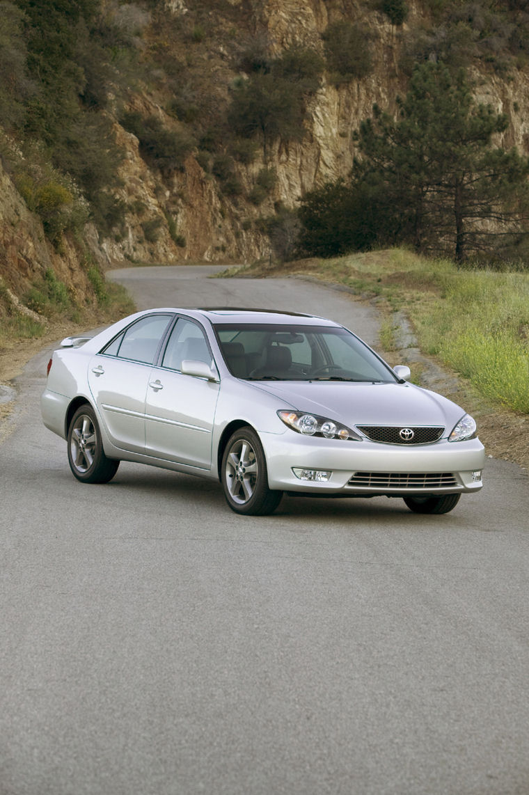 2006 Toyota Camry SE Picture