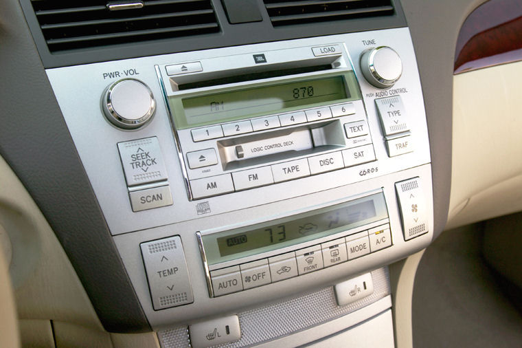 2006 Toyota Camry Solara SLE Dashboard Picture