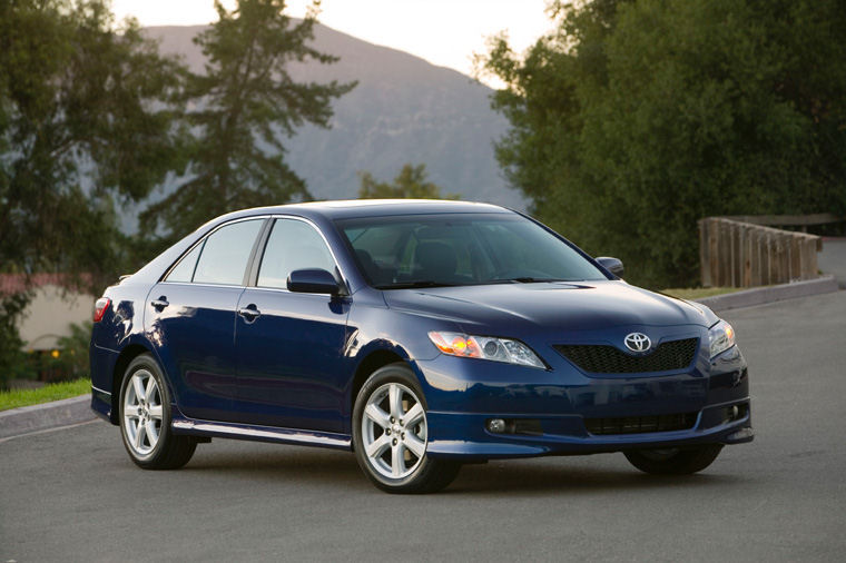 2007 Toyota Camry SE Picture