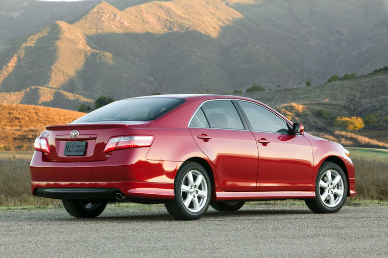 2007 Toyota Camry SE Picture